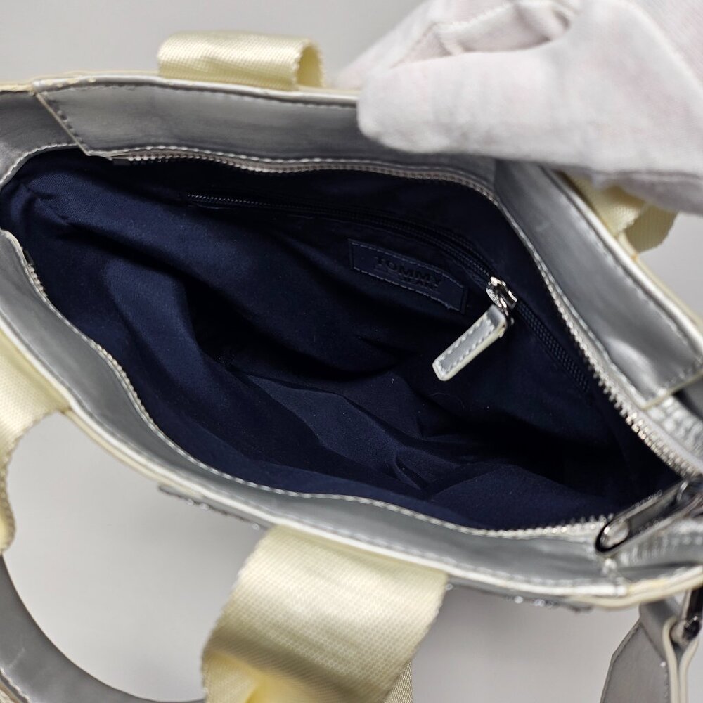 Tommy Jeans crossbody bag REFLECTIVE! - Picture 9 of 15